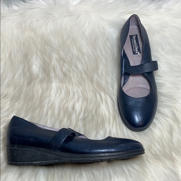 BeautiFeel Shoes - BeautiFeel Black Leather Mary Jane Slip On Sz 38/8